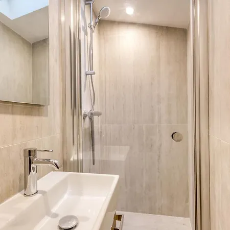 1 Bedroom Near Le Bon Marche Lejlighed Paris